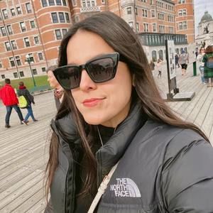 Meet your Posher, Luisa